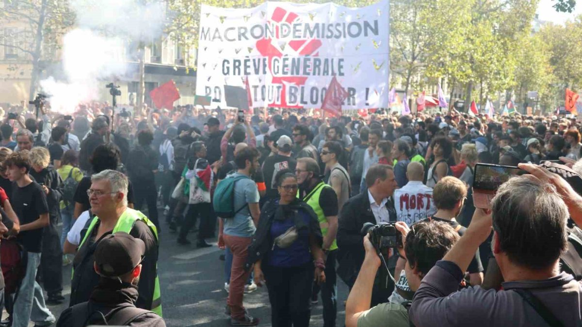 Fransa’daki protestolarda 110 kişi gözaltına alındı