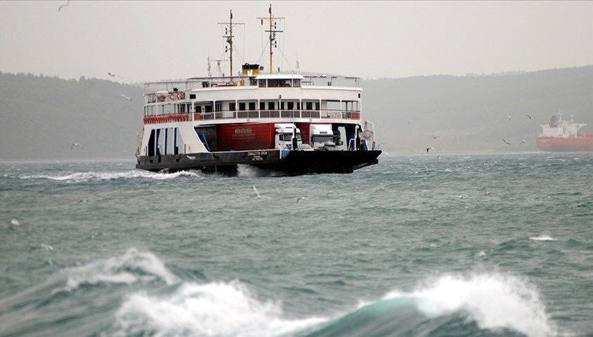 Kabatepe-Gökçeada feribot seferlerine fırtına engeli