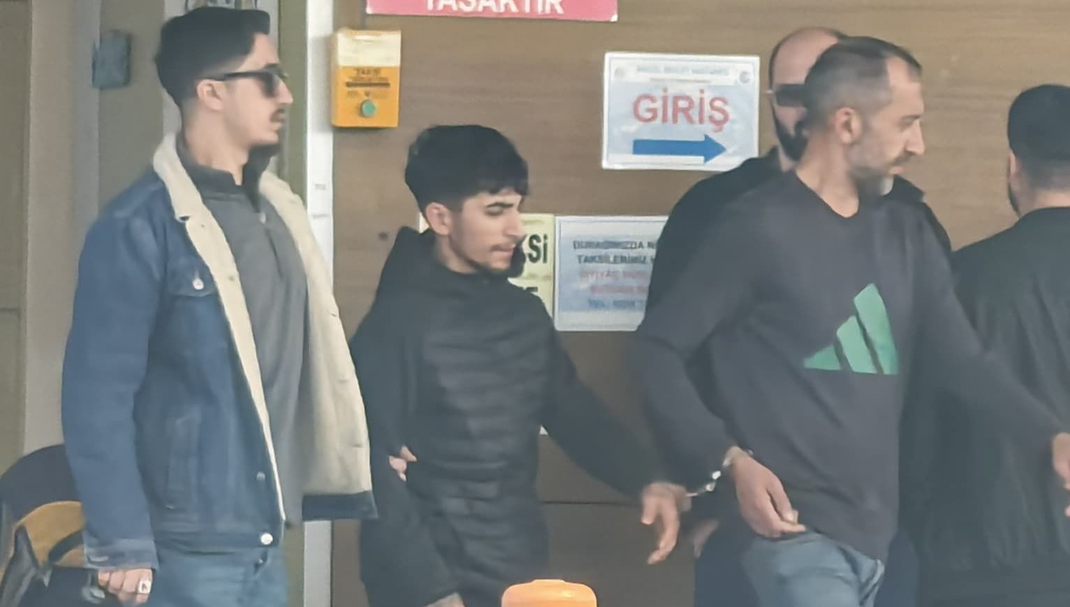 Bursa’da uyuşturucu operasyonu: 2 gözaltı