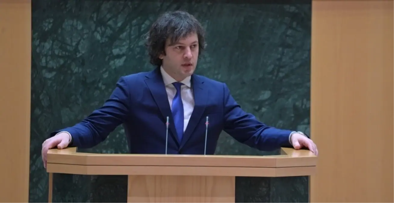 Gürcü Başbakan’dan Gösteri Açıklaması