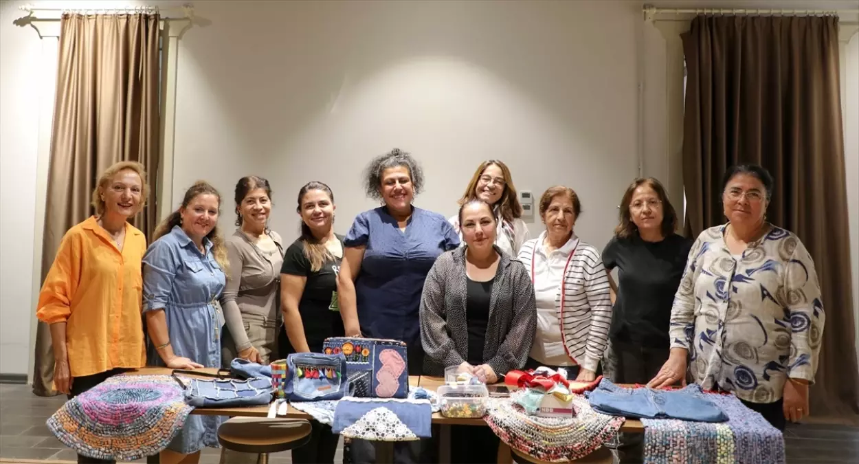 Eski Kıyafetlerle Dönüşüm Atölyesi