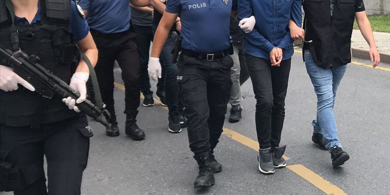 Kayseri’de sahte plaka baskını: 2 gözaltı