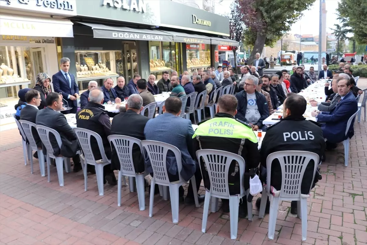 Kırşehir’de Emniyet ve Esnaf Buluşması