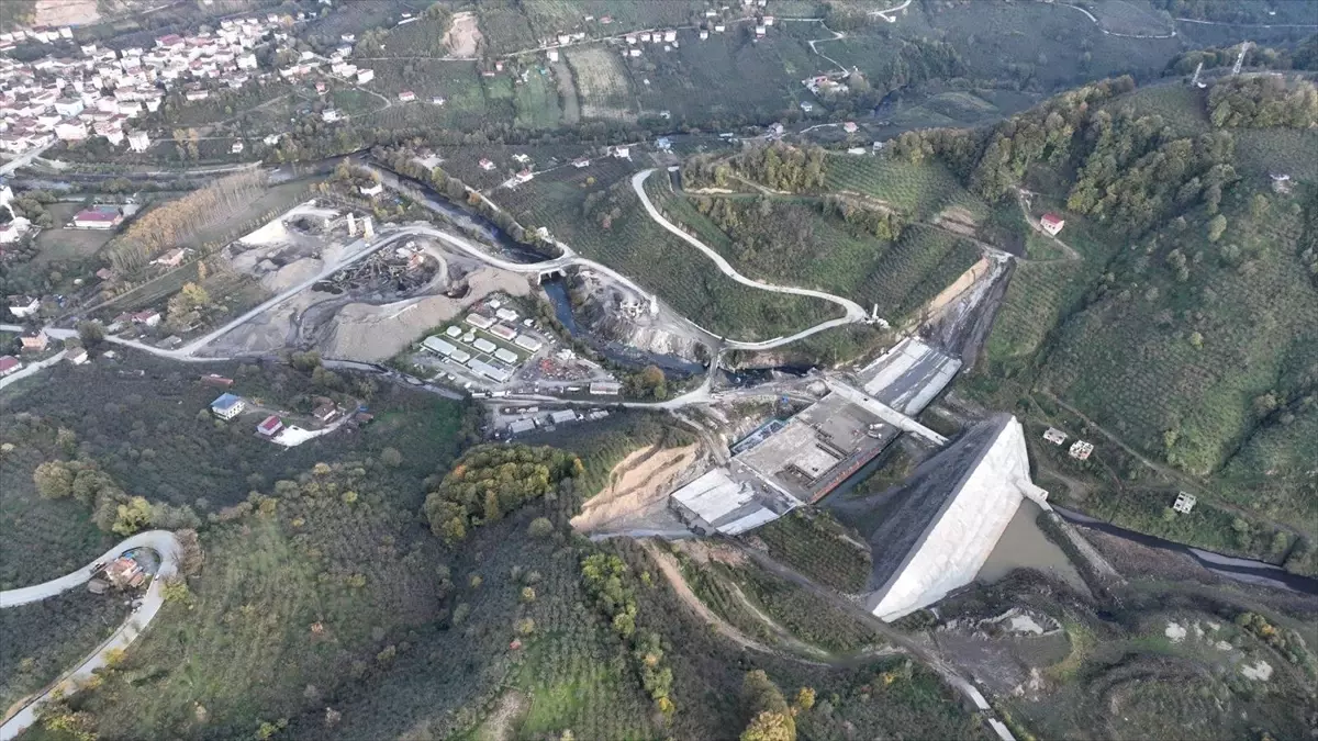 Salıpazarı’nda Sel Kapanı Projelerine Destek