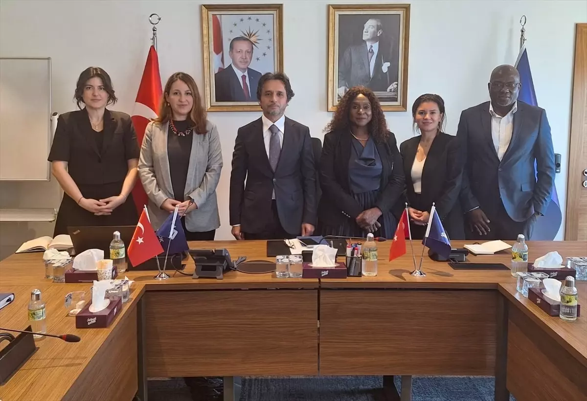 Zimbabve Heyeti SEDDK’yı Ziyaret Etti