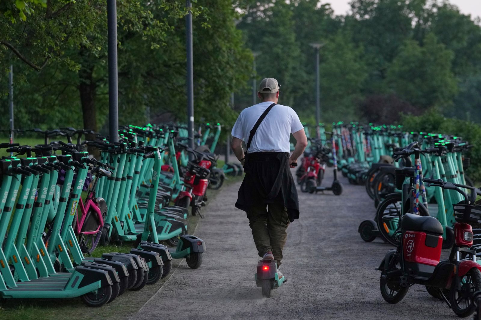 Elektrikli Skuter Yönetmeliğinde değişiklik. Alanları yazılımla sınırlandırılacak