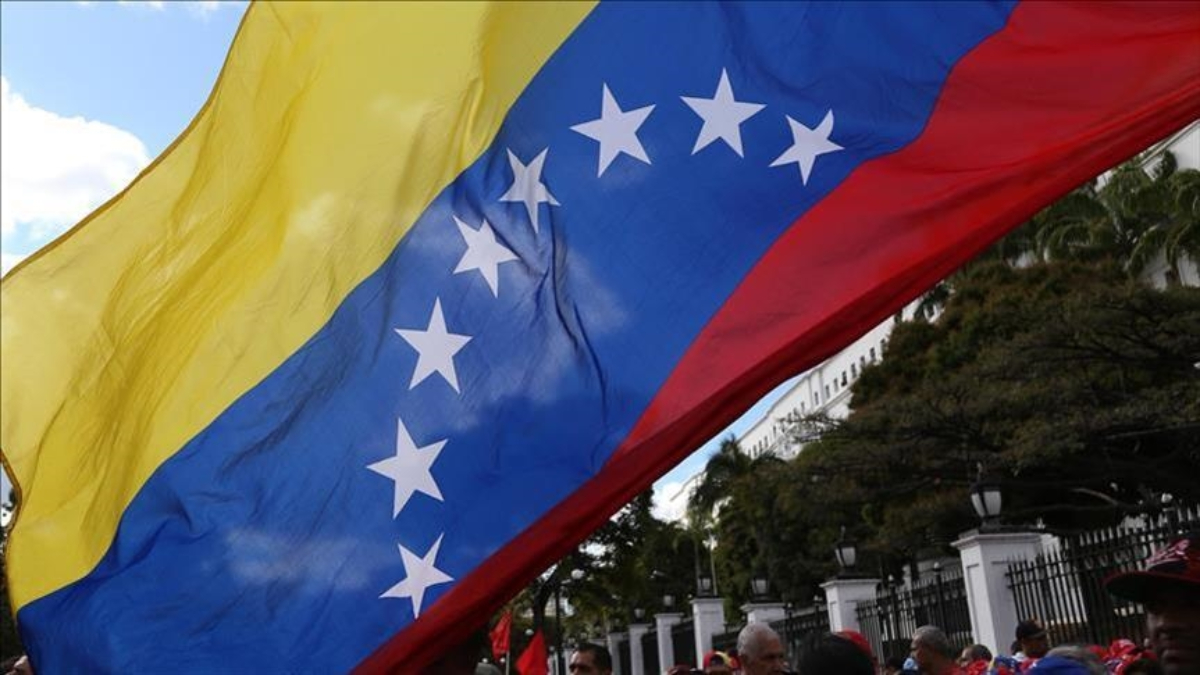 Venezuela’da binlerce yeni asker orduya katıldı