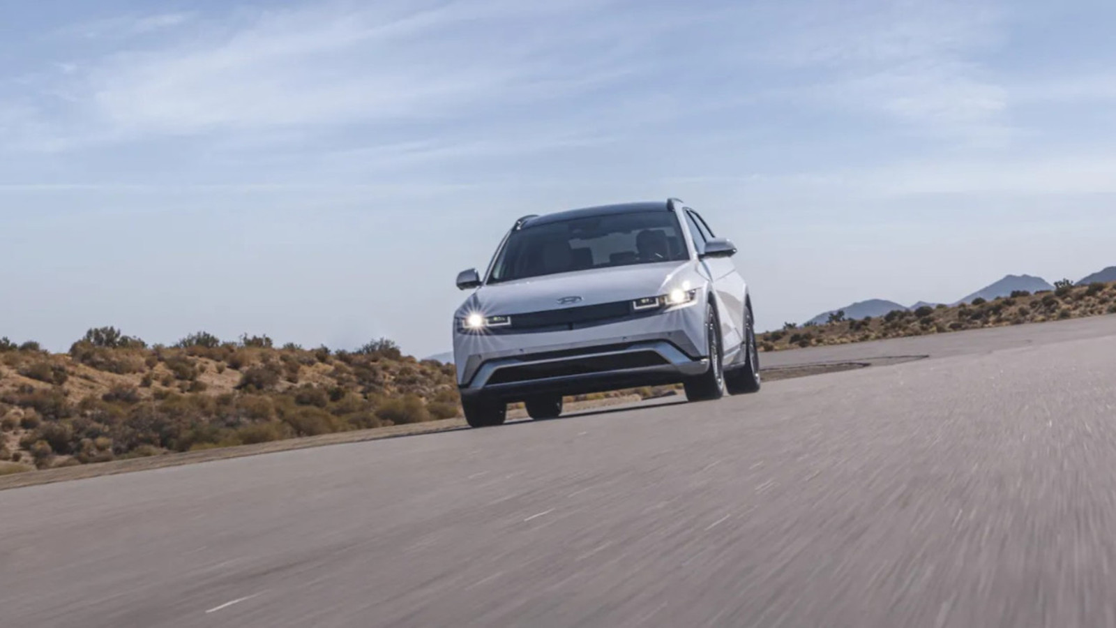 Hyundai IONIQ 5 büyük dönüşüme hazırlanıyor: Tesla tarzı kabin dikkat çekti