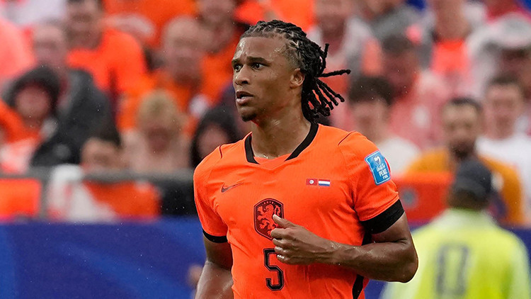 Nathan ake fenerbahcenin avusturya kampina katildi YAgBOZGj